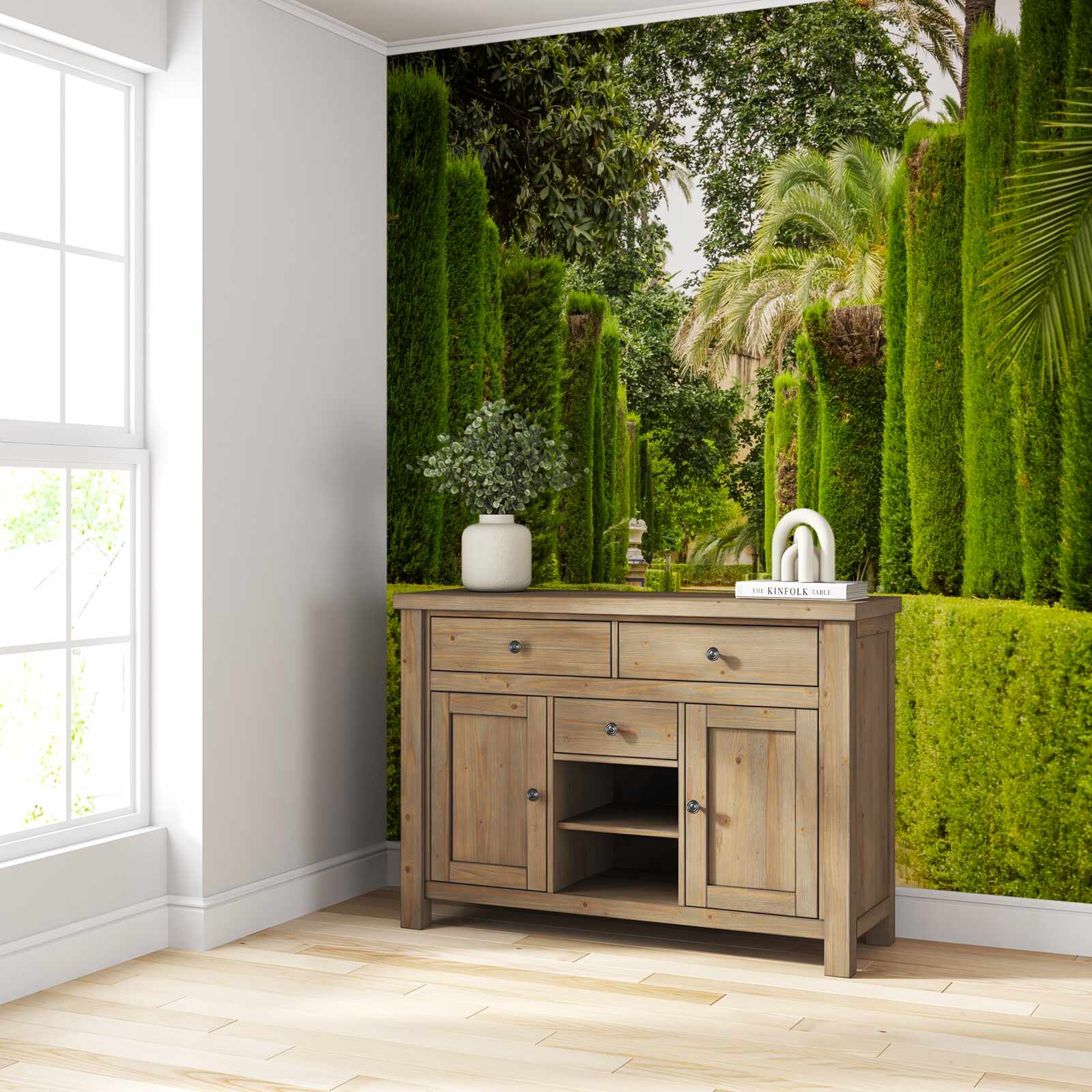 Papier peint sentier entre des cyprès bien entretenus