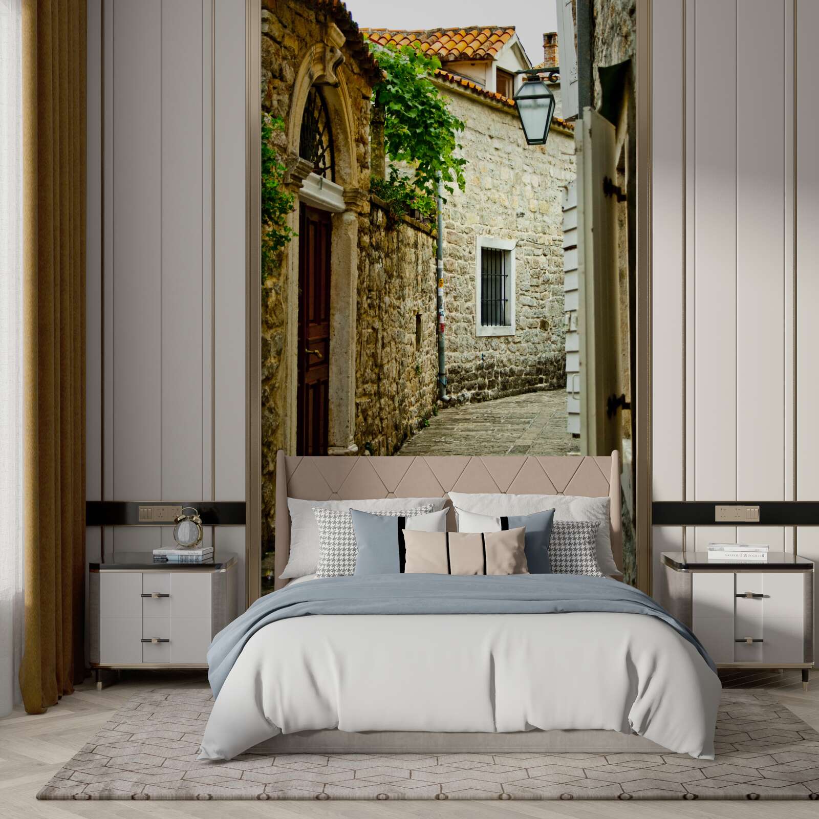 Papier peint ancienne rue pavée en été