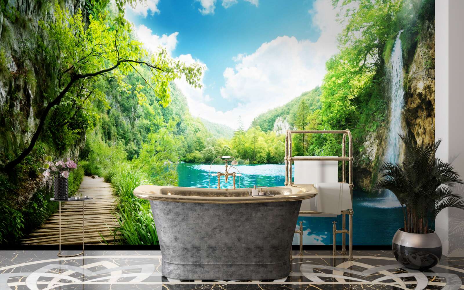 Papier peint haute cascade et sentier à travers les arbres de la forêt