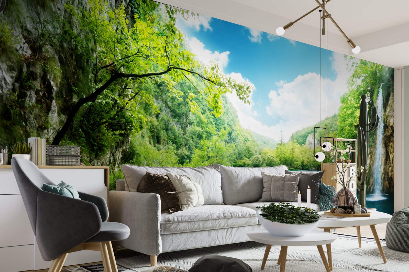 Papier peint haute cascade et sentier à travers les arbres de la forêt