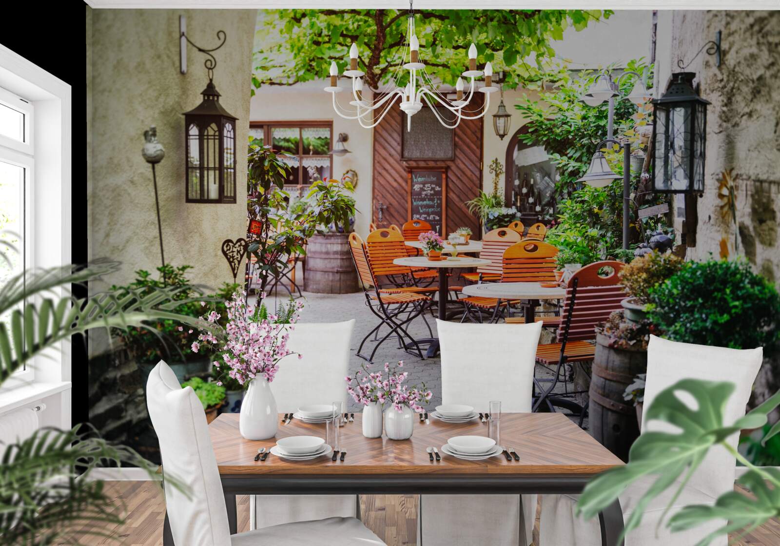 Papier peint petit café avec une table dans la partie historique de la ville