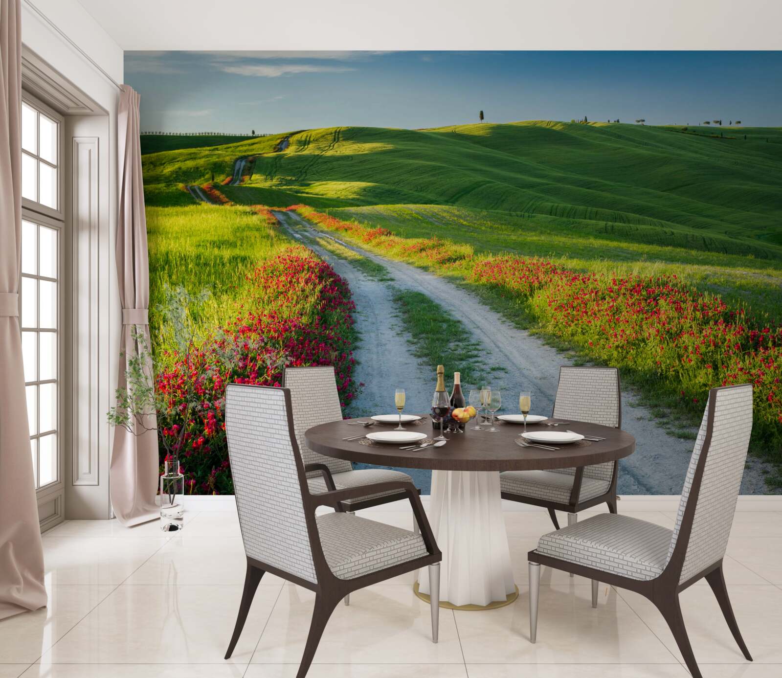 Papier peint route en montagne entourée de champs verdoyants