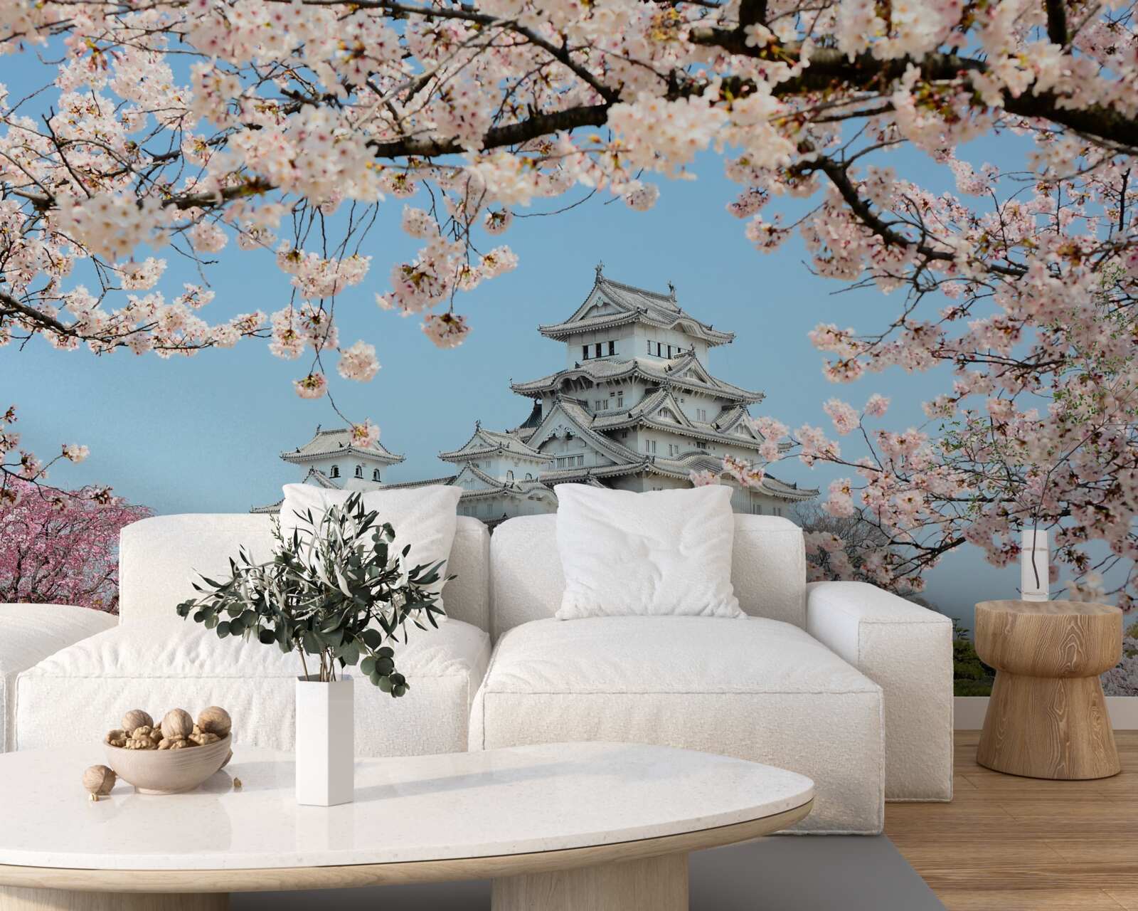 Papier peint ancienne maison japonaise avec sakura rose en fleur