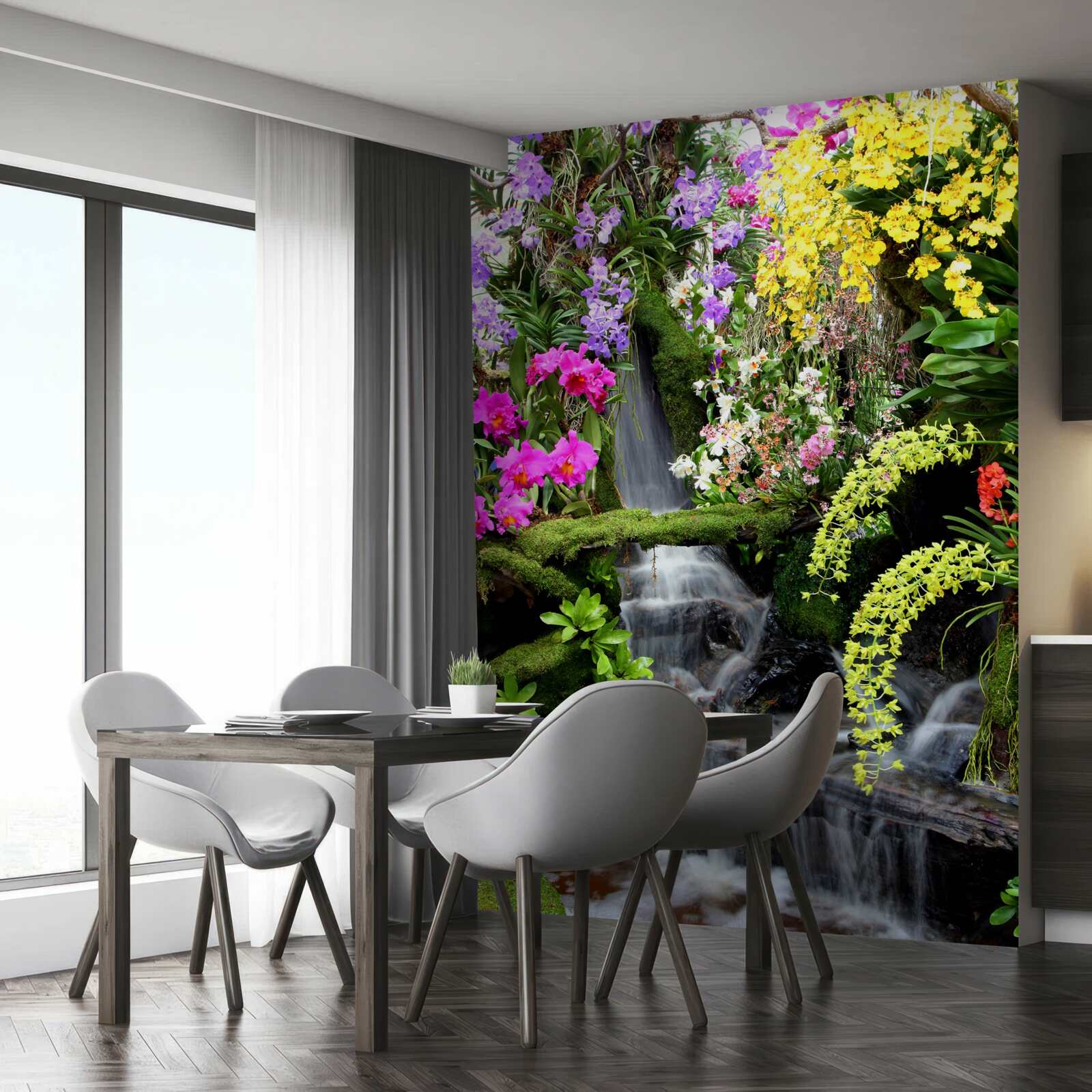 Papier peint une cascade d'eau parmi de riches nuances de fleurs