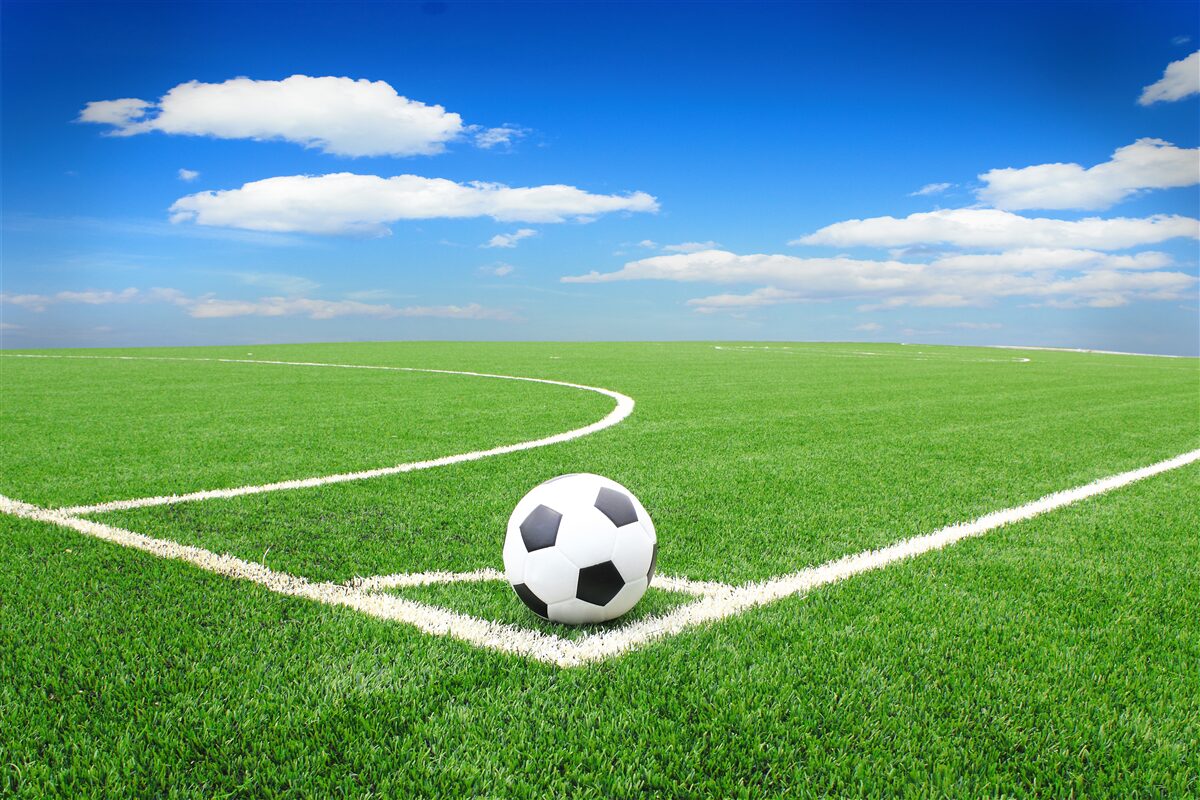 Papier peint le ballon est dans le coin du terrain