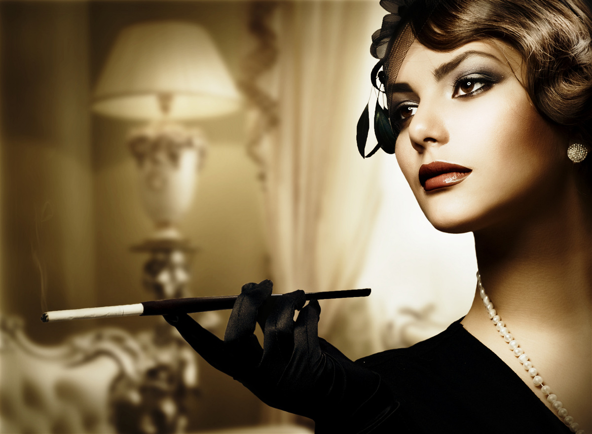 Papier peint fille avec une cigarette