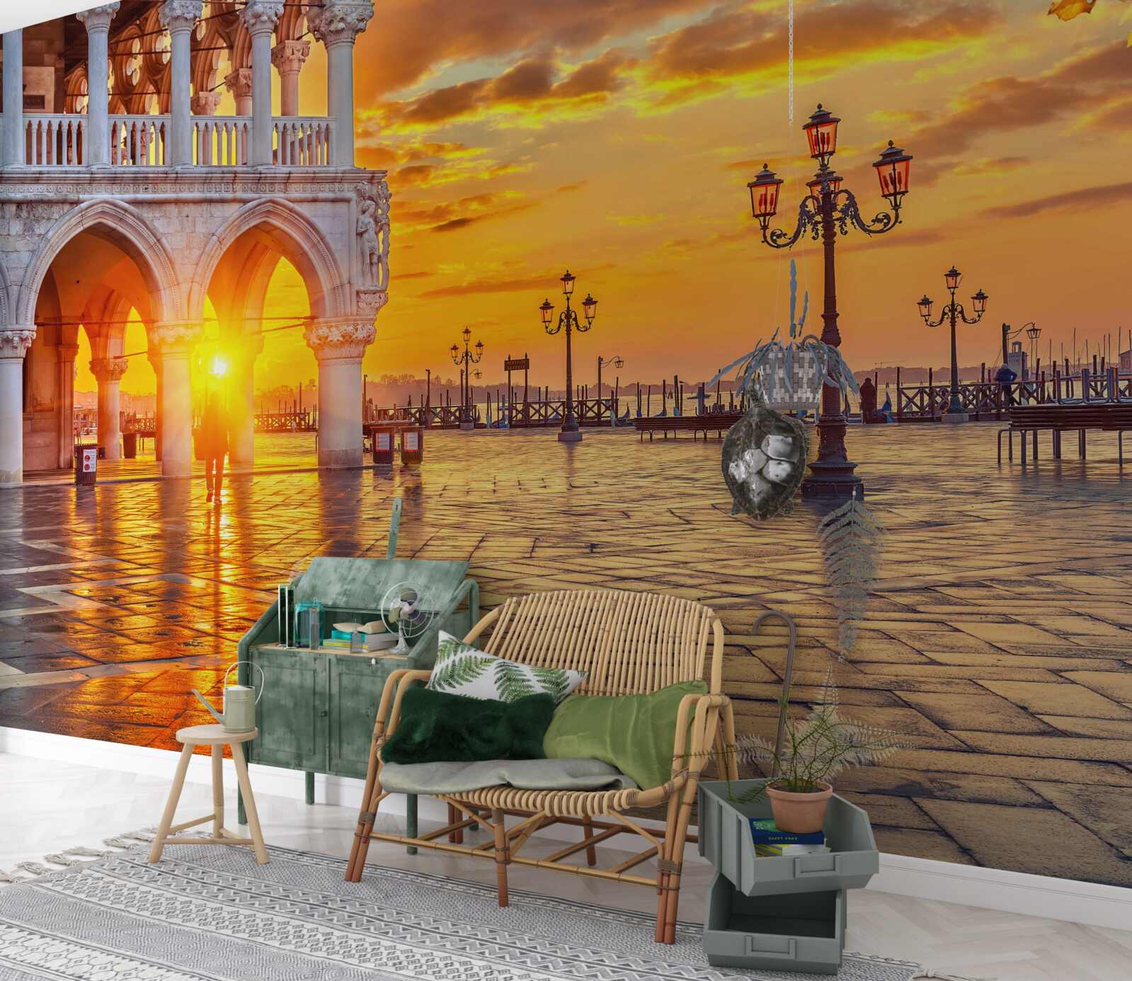 Papier peint rayons chauds et lumineux du soleil couchant sur la place principale