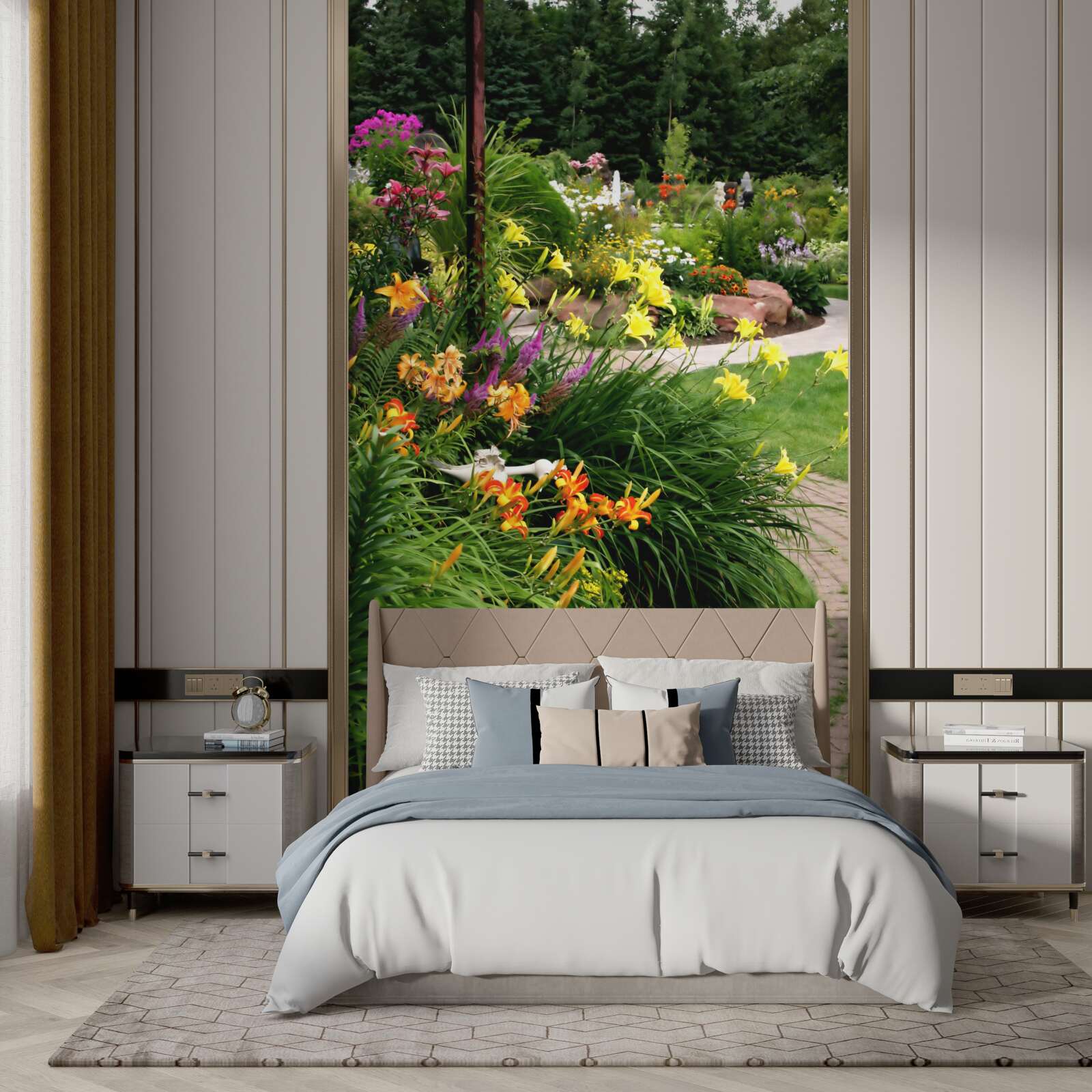 Papier peint chemin près de buissons d'été luxuriants avec des fleurs