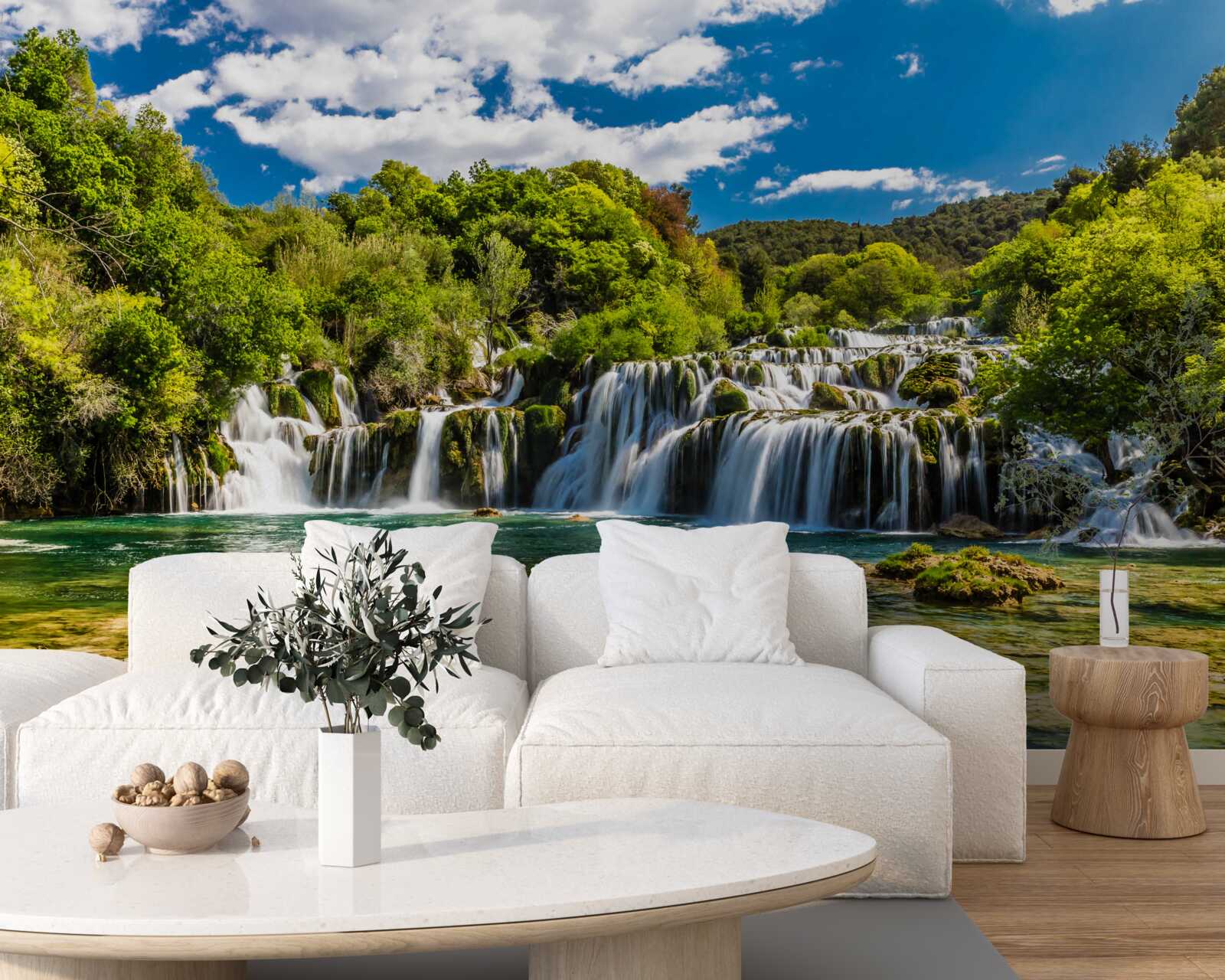 Papier peint une énorme chute d'eau qui s'écrase sur une île tropicale