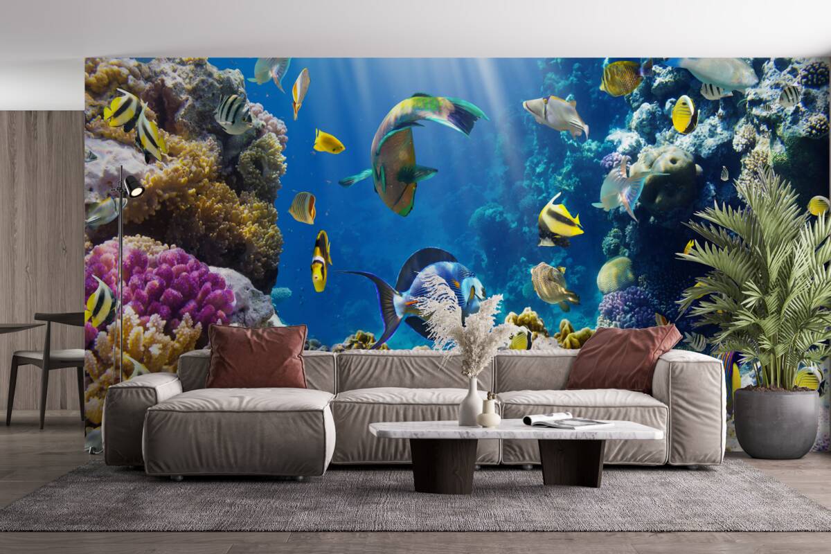 Papier peint des poissons brillants et des plantes sous-marines