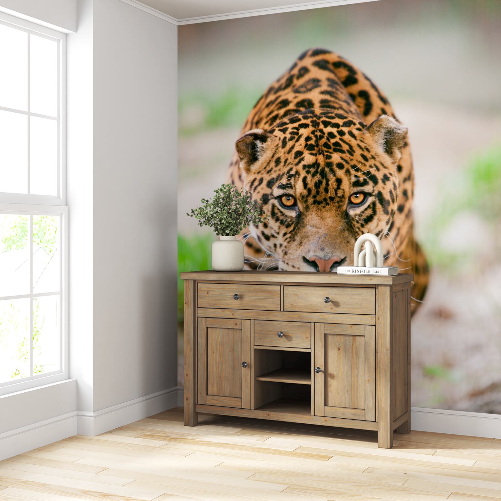 Papier peint un léopard à l'affût aux yeux d'ambre