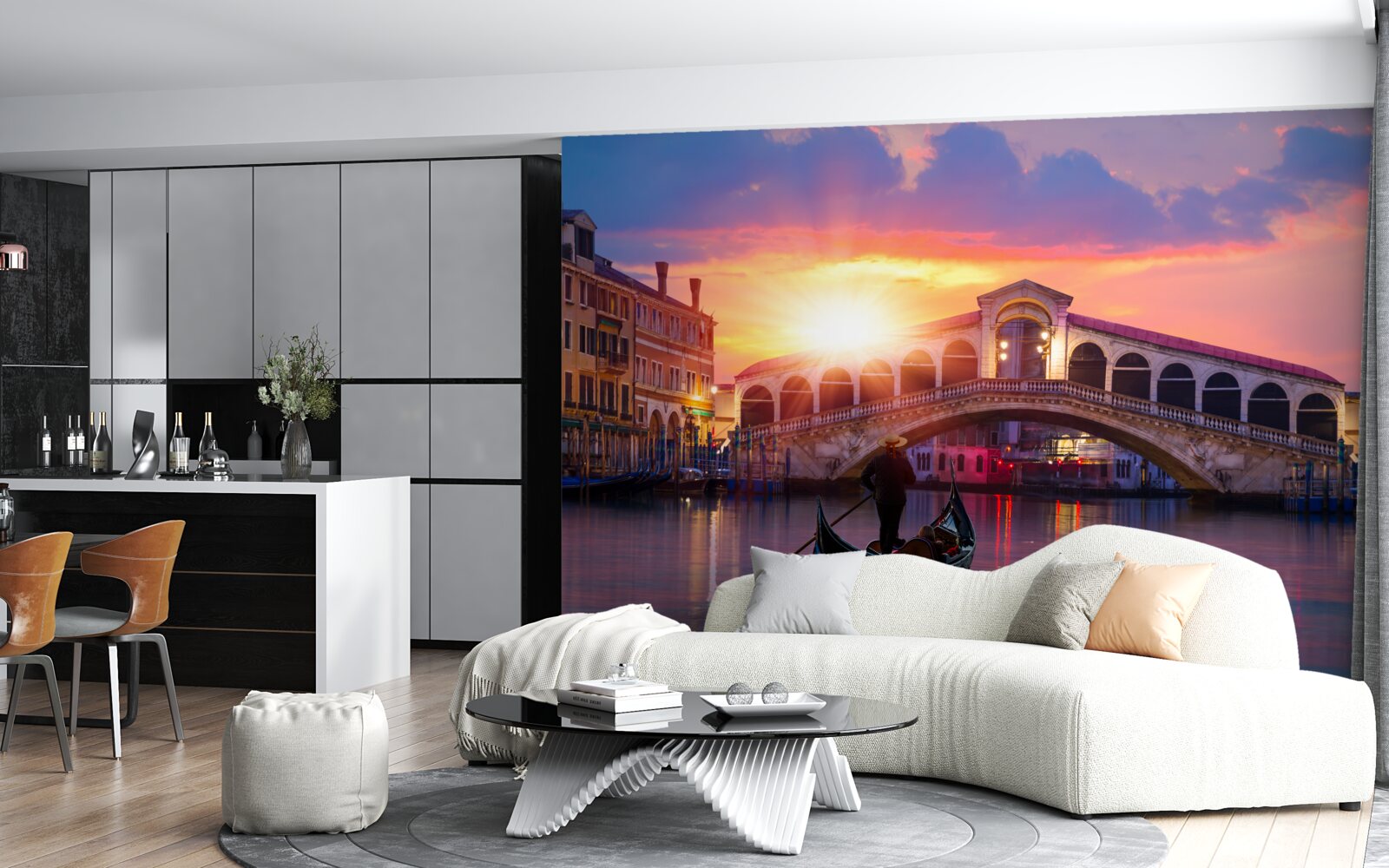 Papier peint le soleil disparaît derrière l'horizon à venise