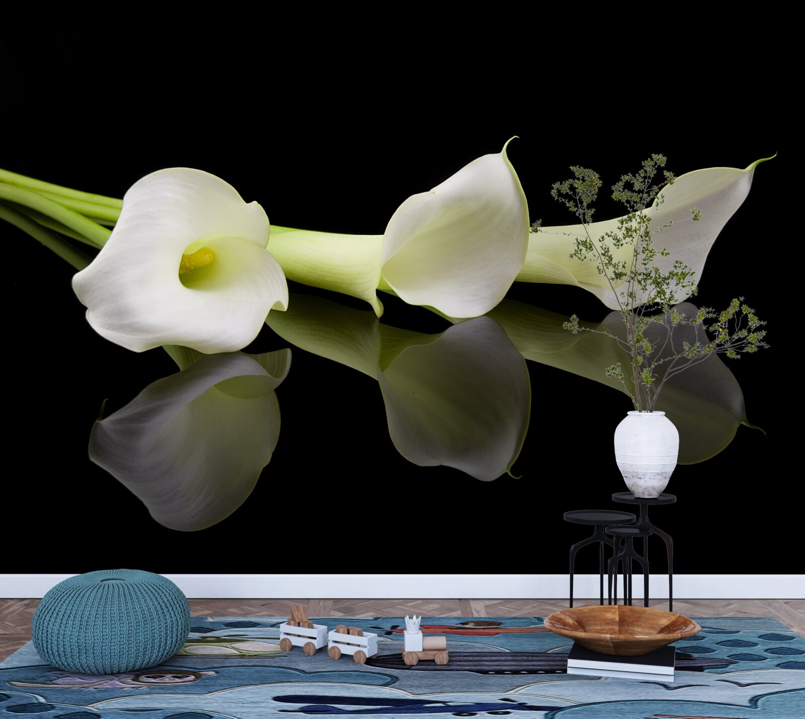 Papier peint lis calla se reflétant dans l'eau