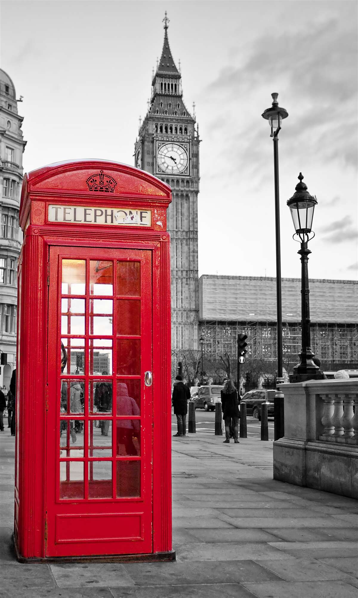 Papier peint au centre, à côté de Big Ben, se trouve une cabine téléphonique rouge