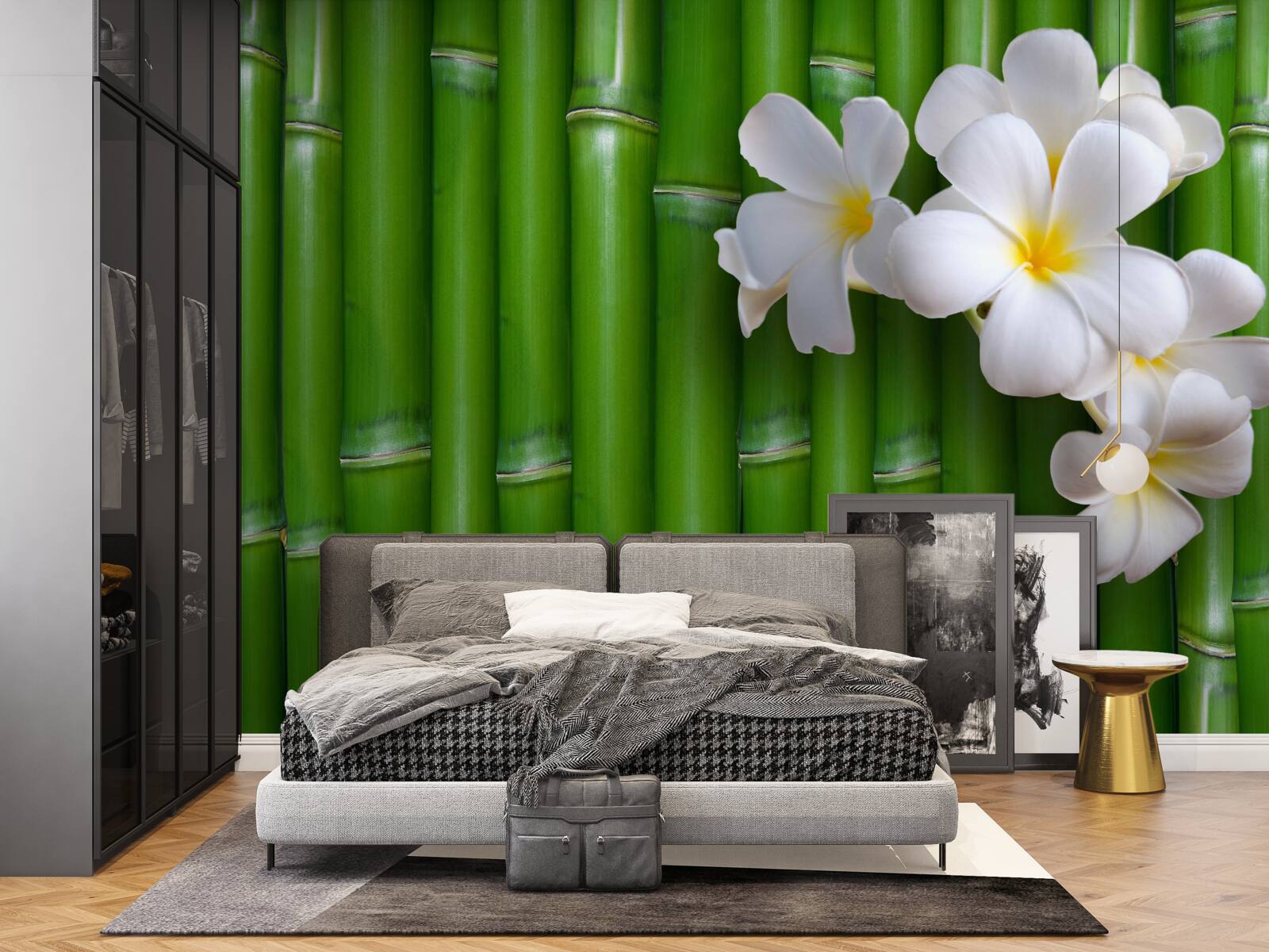 Papier peint fleurs lumineuses sur un grand bambou vert