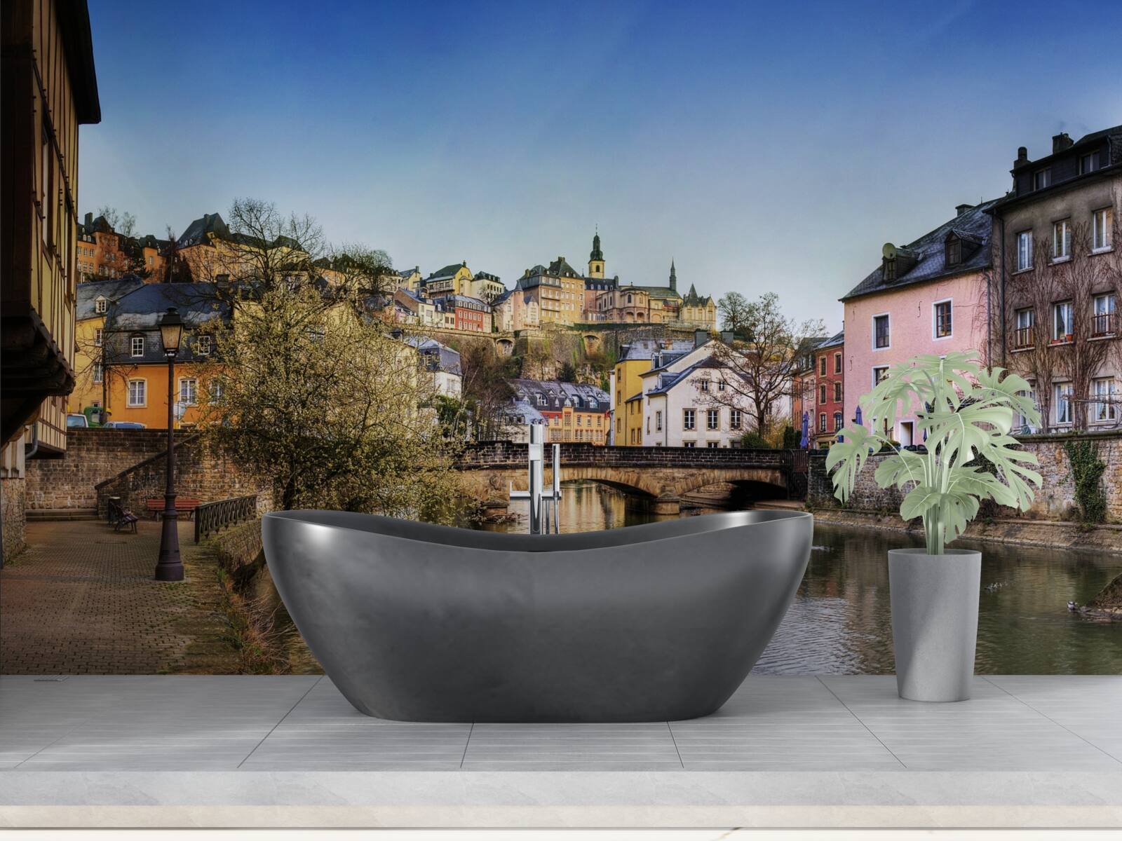 Papier peint le pont sur la rivière menant à la vieille ville