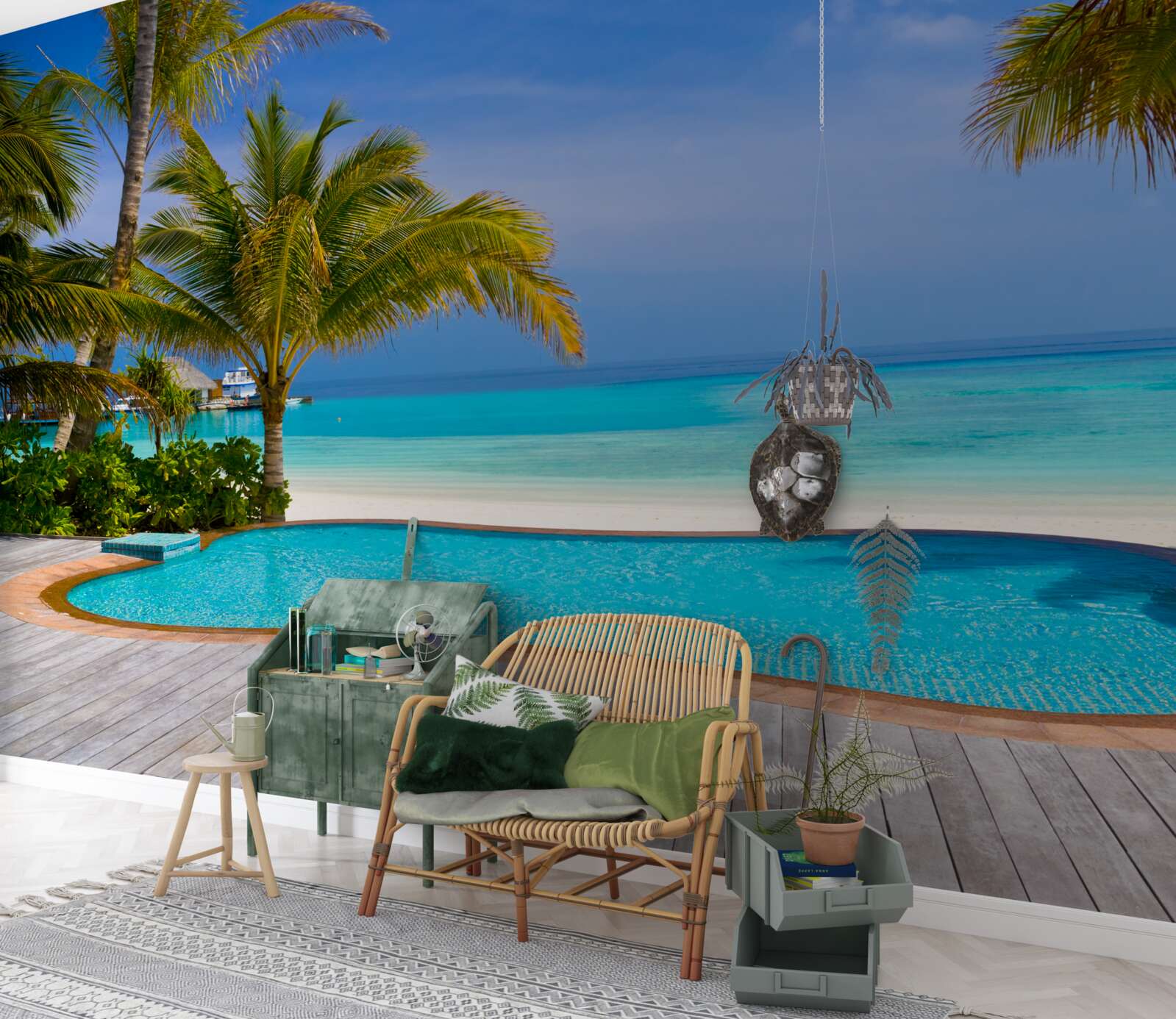 Papier peint piscine proche du rivage, entourée de palmiers