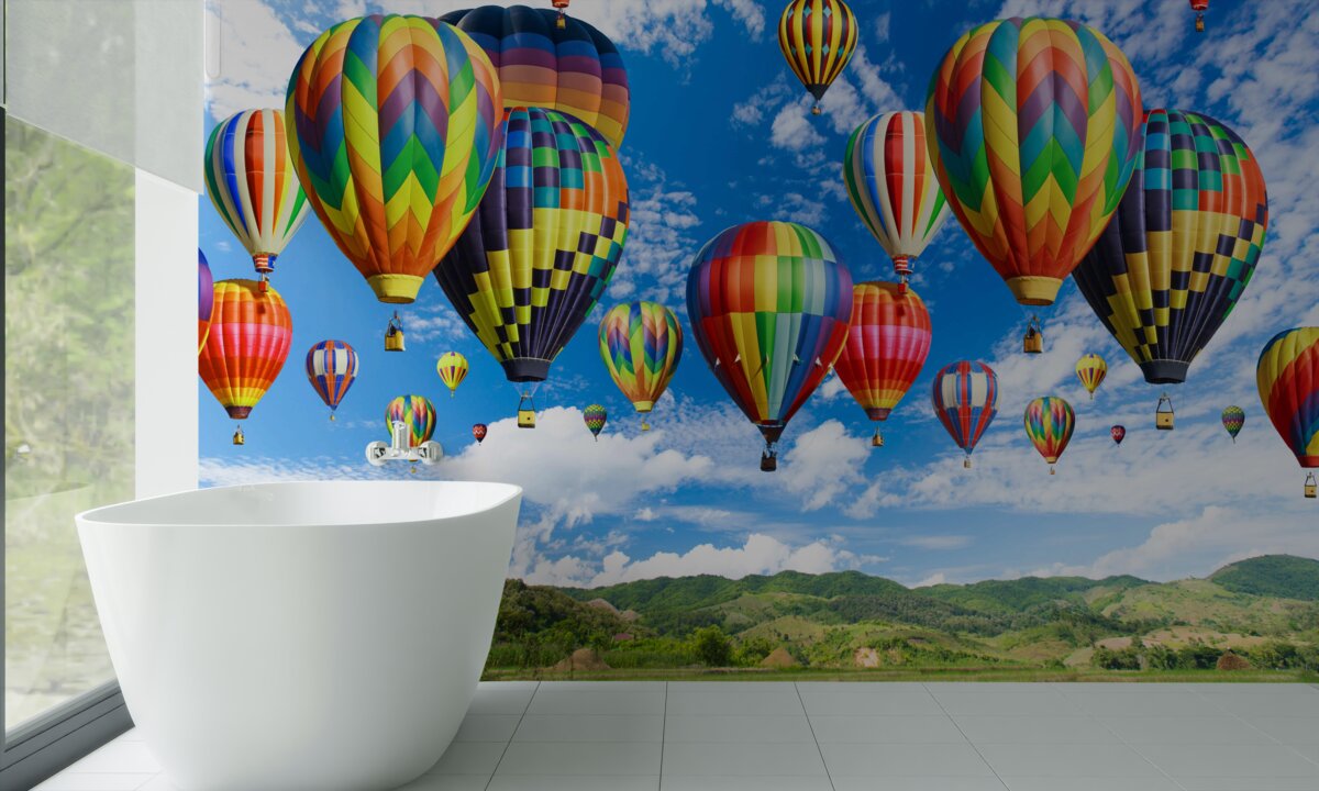 Papier peint procession de ballons de toutes les couleurs