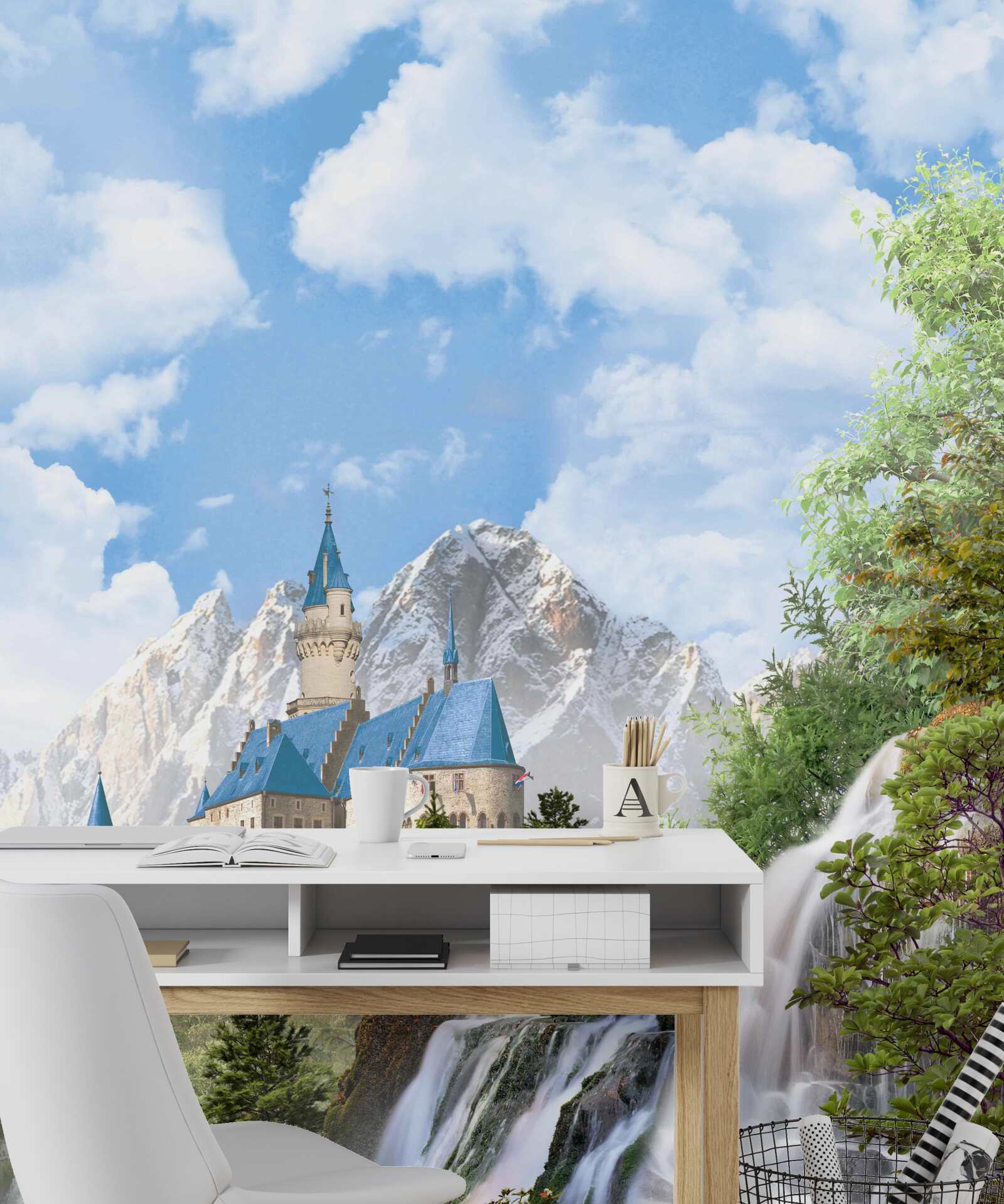 Papier peint forteresse avec en toile de fond une cascade d'eau