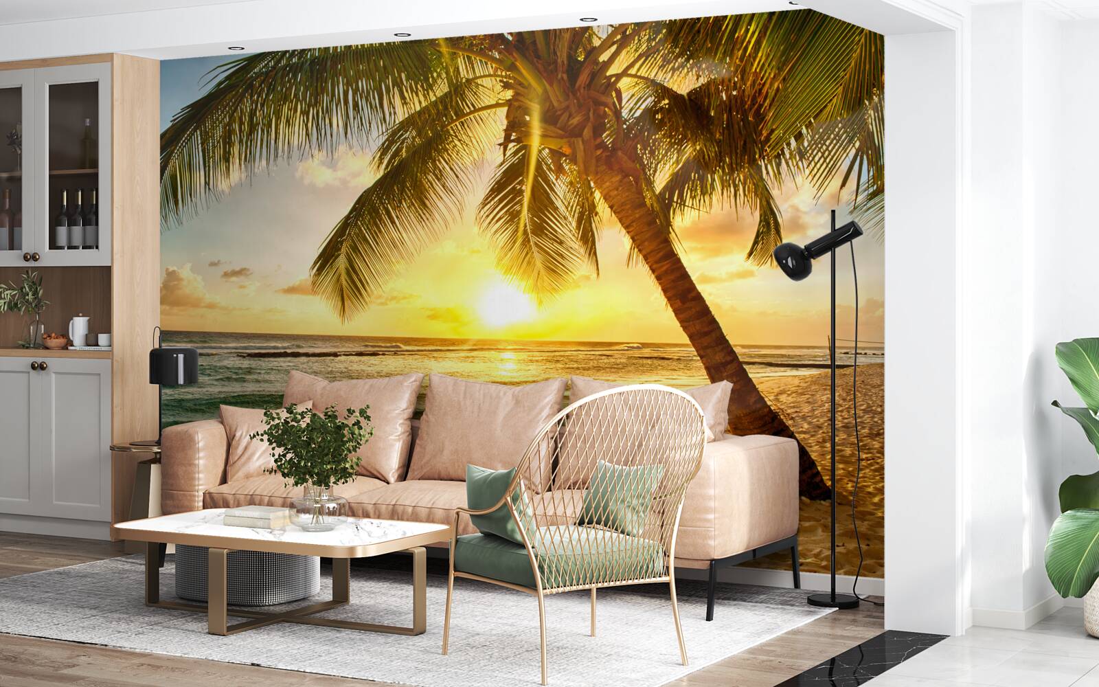 Papier peint le soleil se couche sous l'horizon de l'océan, illuminant les palmiers