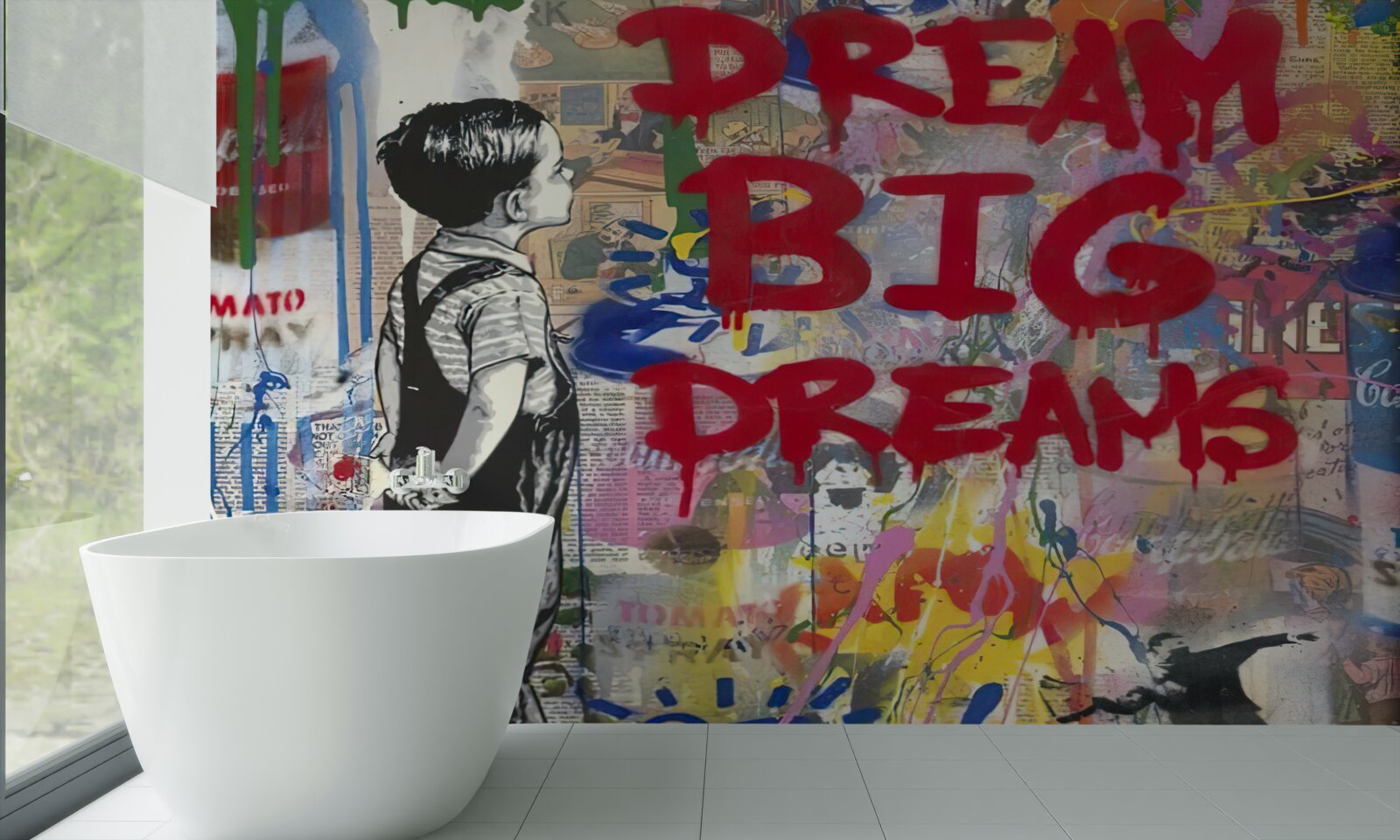 Papier peint un garçon observe un mur couvert de dessins