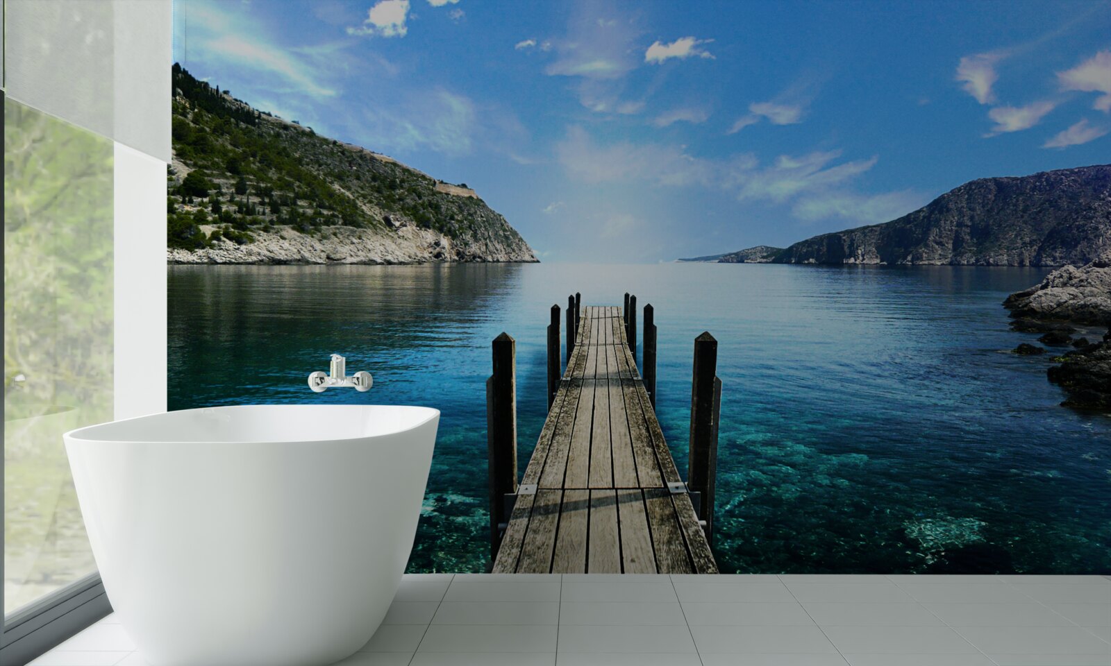 Papier peint sur le fond du ciel, des montagnes et de la rivière, on peut voir le ponton