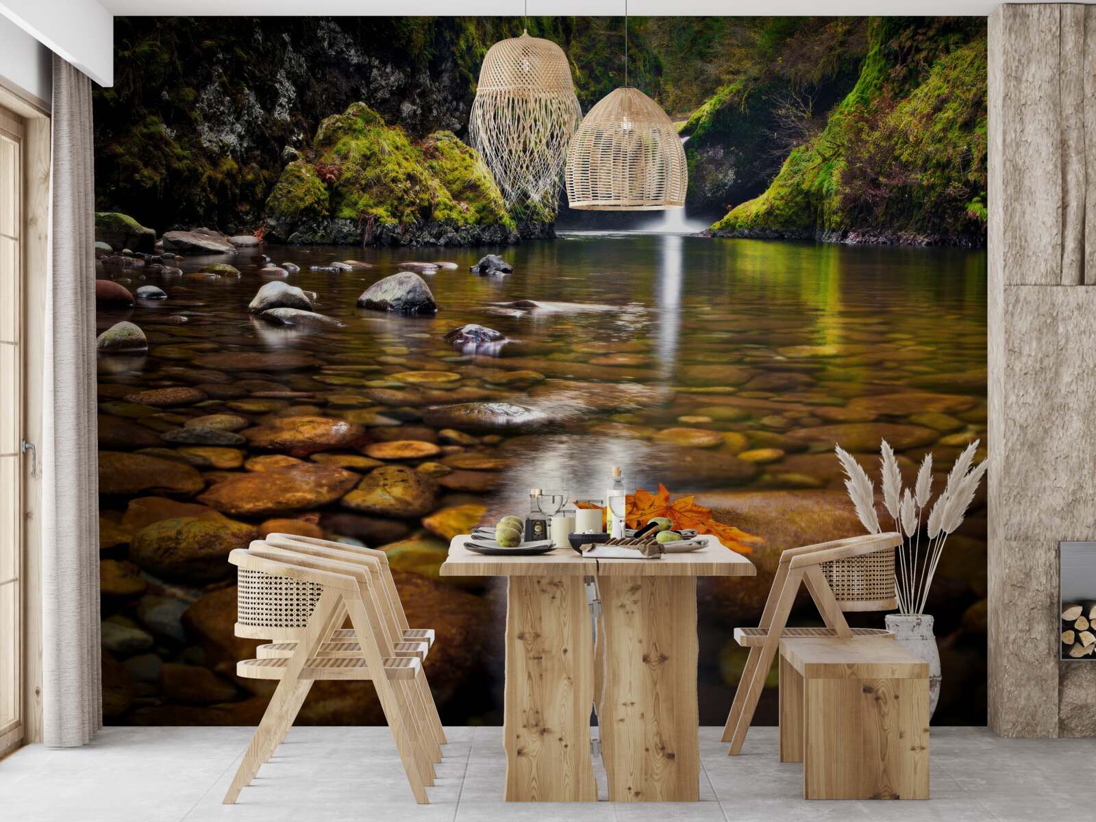 Papier peint une feuille tombée à la surface de l'eau en montagne