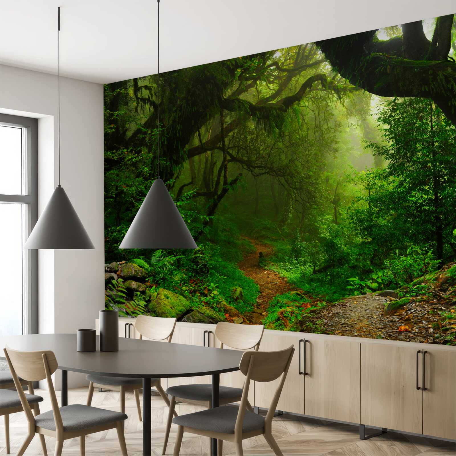 Papier peint chemin à travers une forêt dense et verdoyante