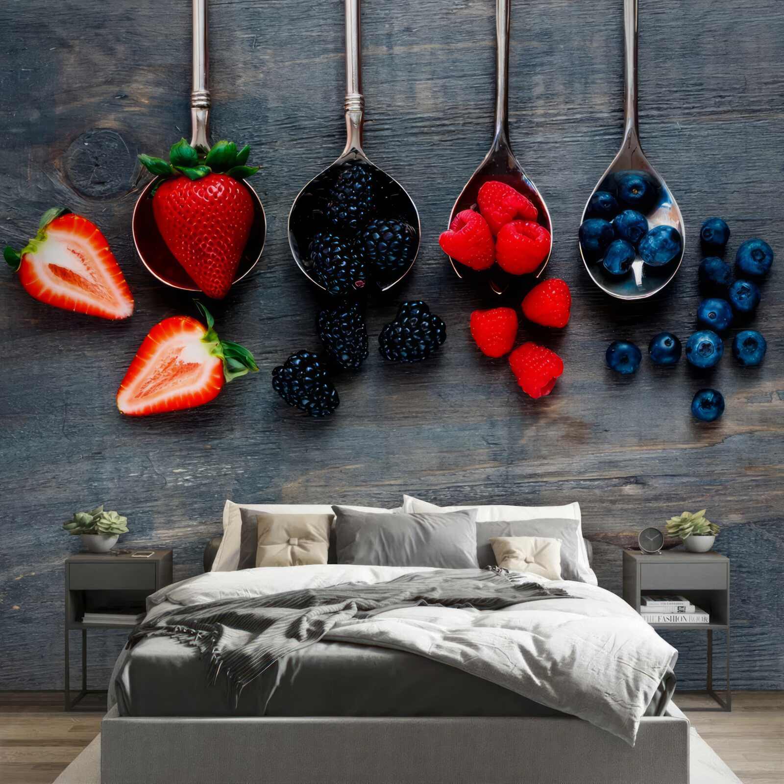 Papier peint Cuillères remplies de baies