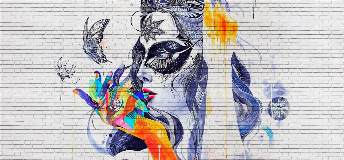 Papier peint image d'une fille portant un masque dans un style abstrait