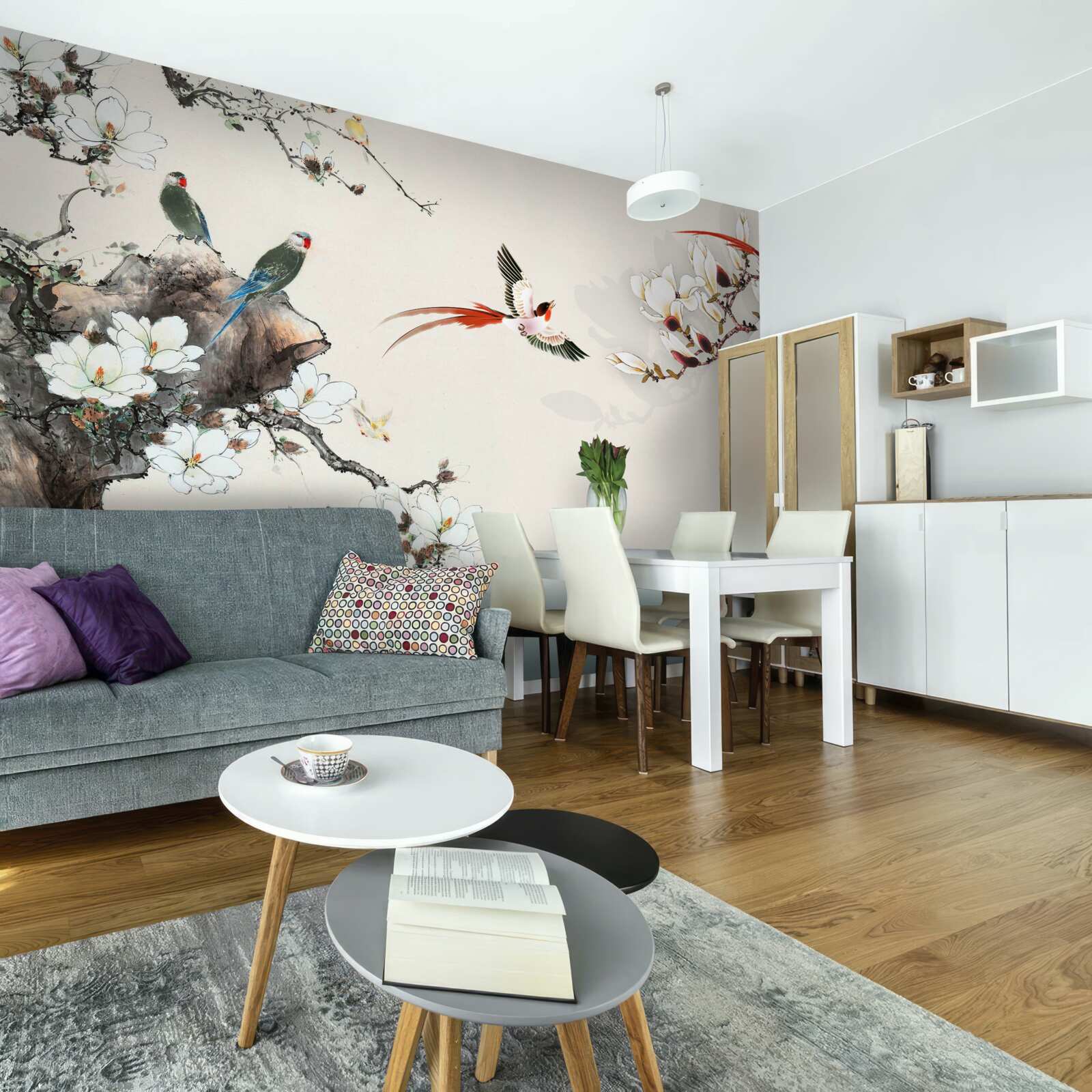 Papier peint les oiseaux se réjouissent parmi les fleurs