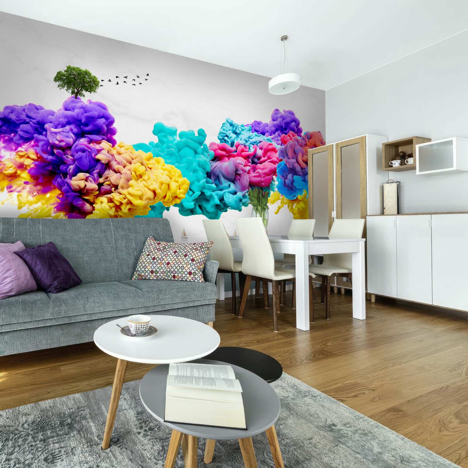 Papier peint des couleurs brillantes au-dessus de la surface de l'eau