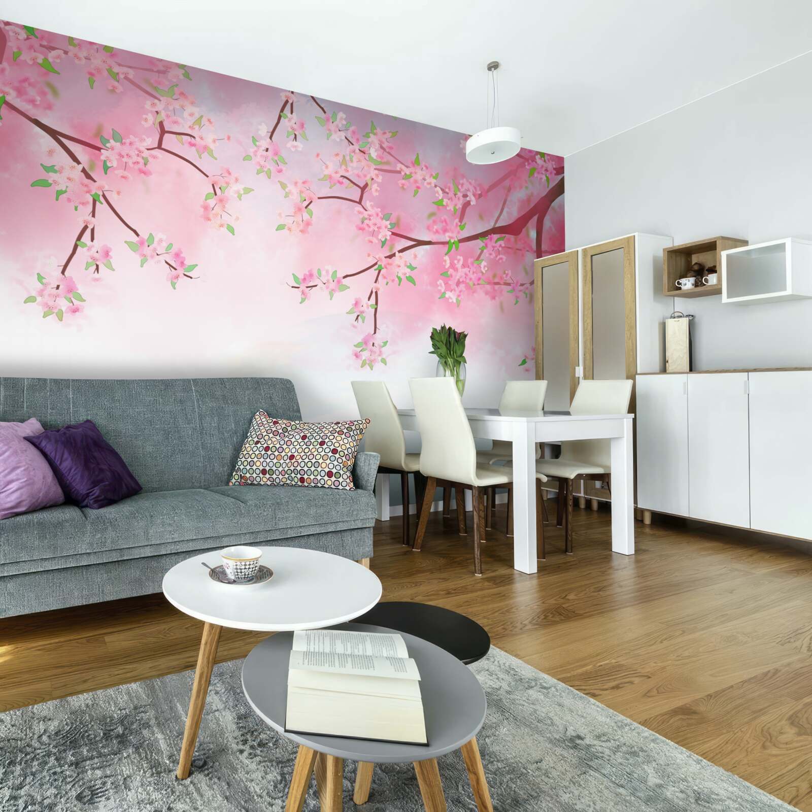 Papier peint des fleurs de roses s'épanouissent sur les branches des arbres