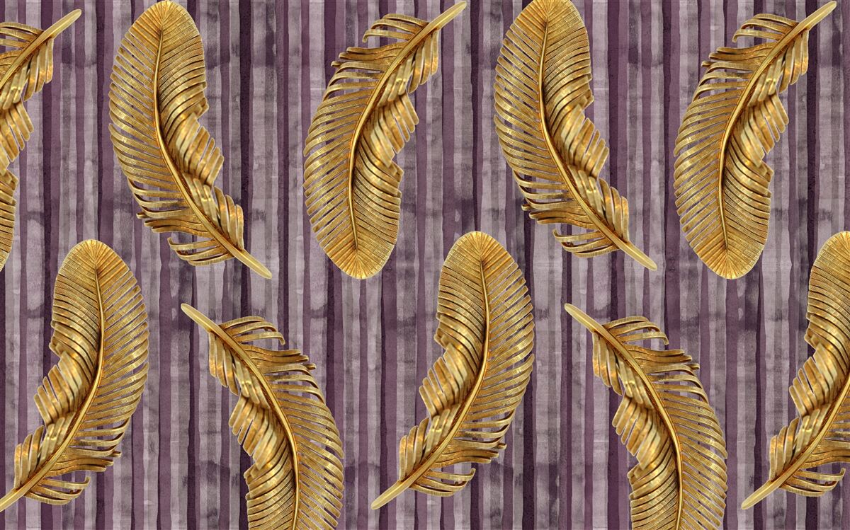 Papier peint fond violet décoré de plumes d'or