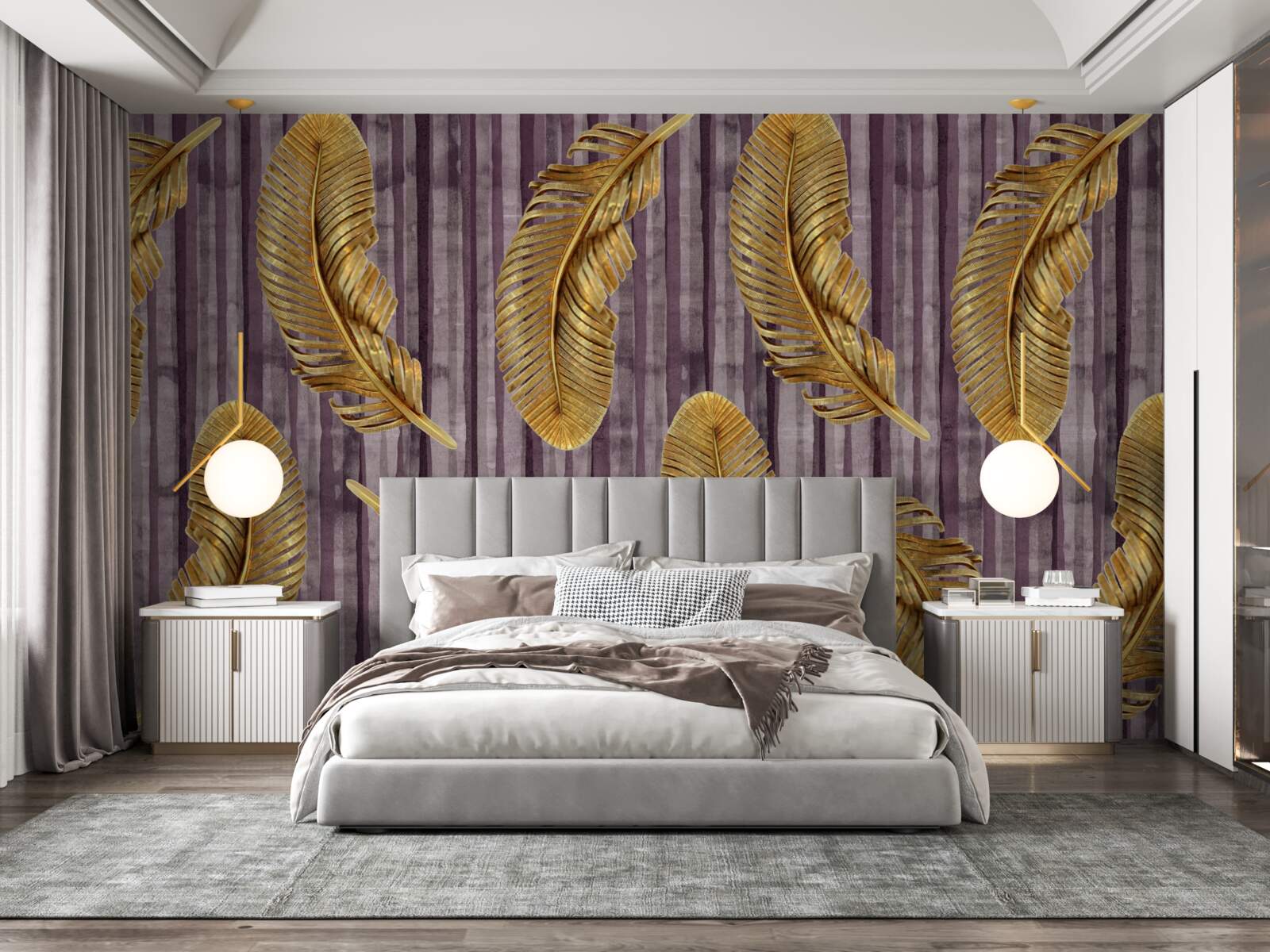 Papier peint fond violet décoré de plumes d'or