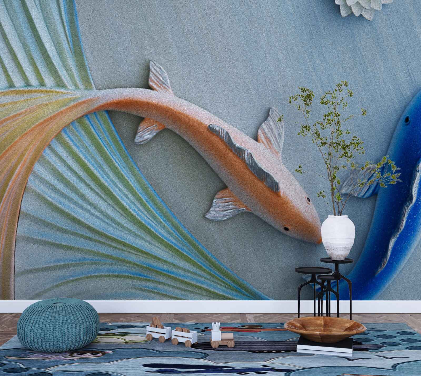 Papier peint des poissons bleus et dorés nagent dans l'eau